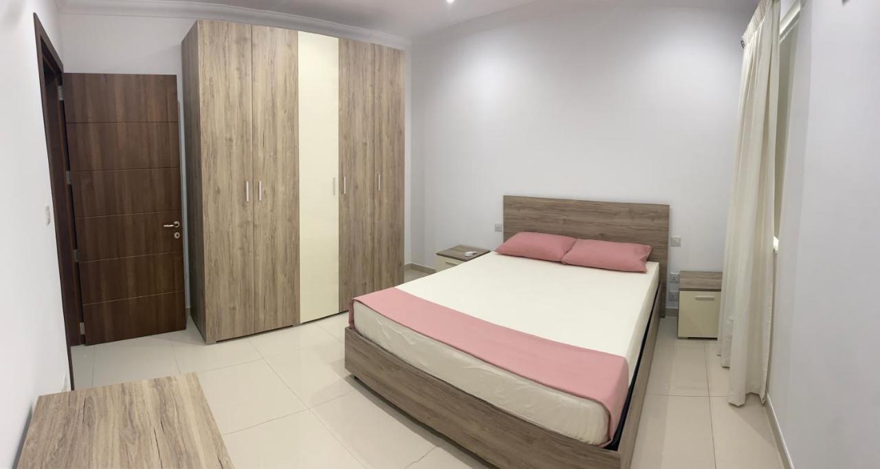 New 3 Bedroom Apartment Close To Airport Zurrieq Экстерьер фото