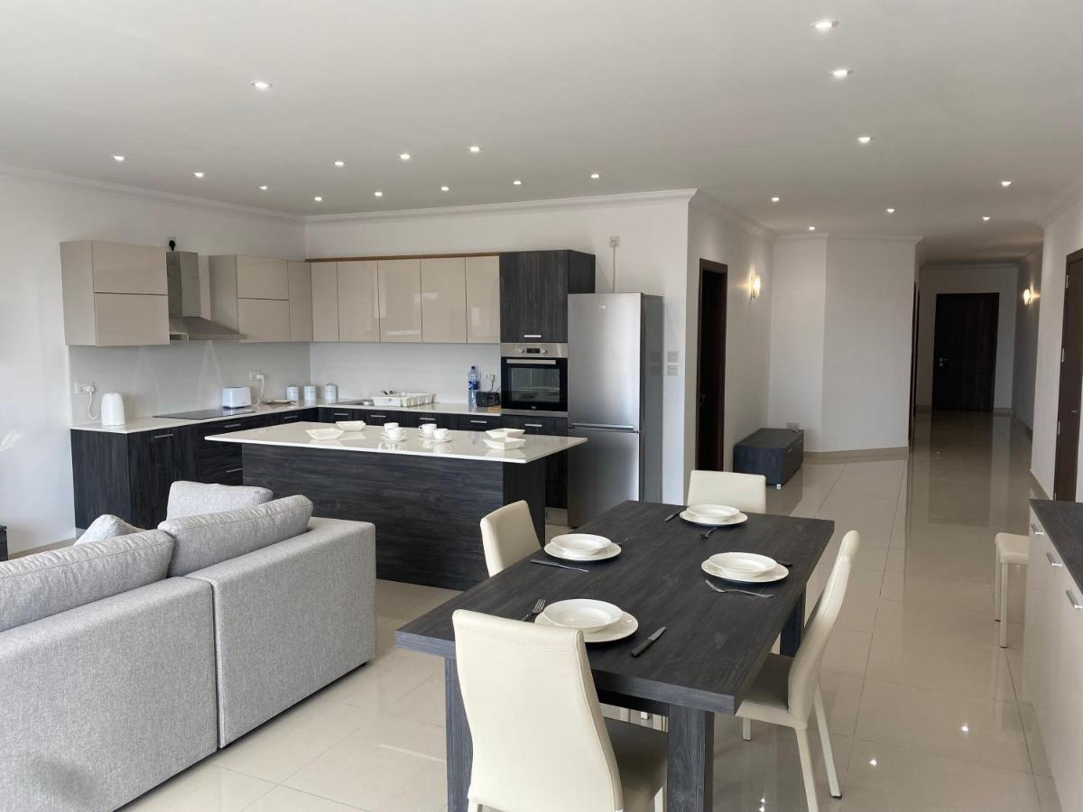 New 3 Bedroom Apartment Close To Airport Zurrieq Экстерьер фото