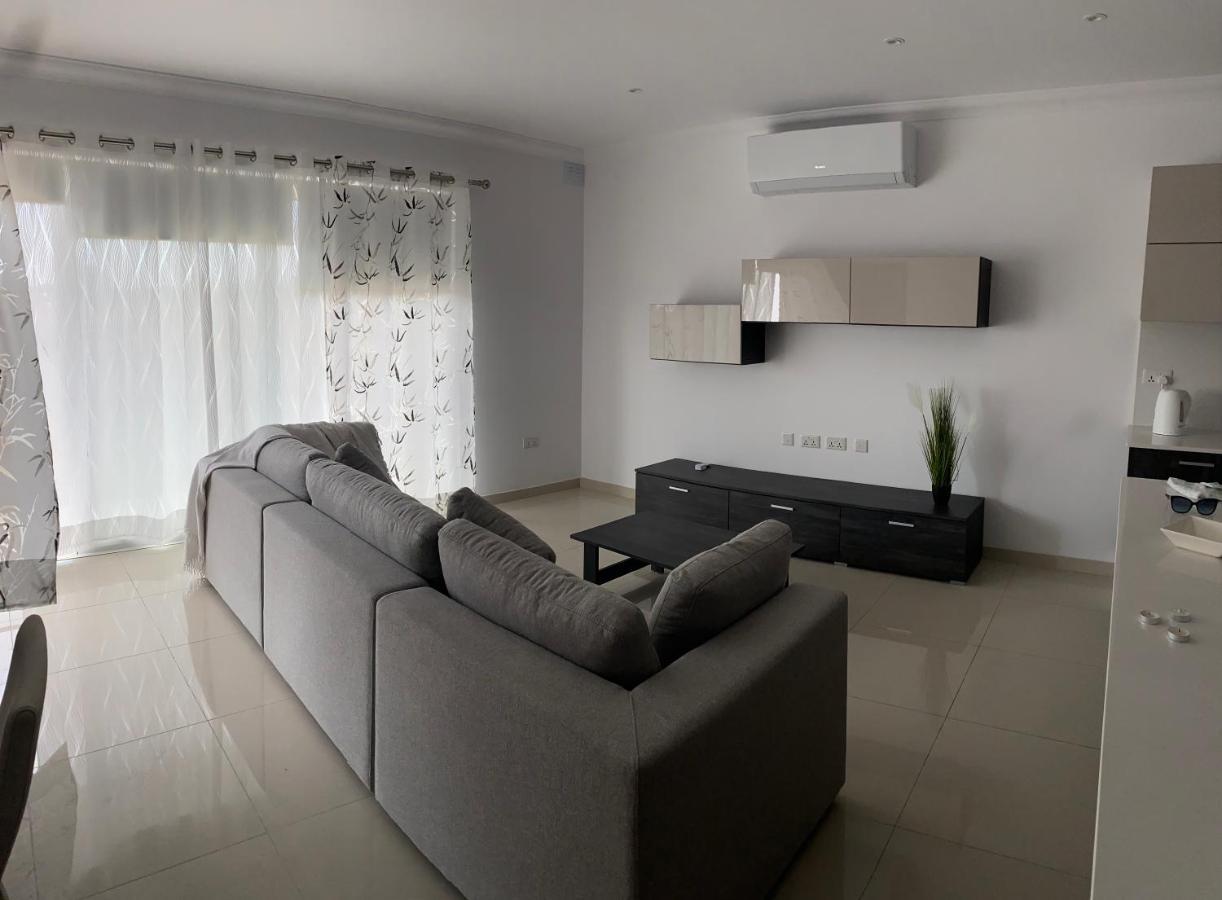New 3 Bedroom Apartment Close To Airport Zurrieq Экстерьер фото