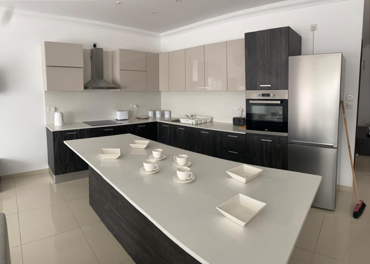 New 3 Bedroom Apartment Close To Airport Zurrieq Экстерьер фото